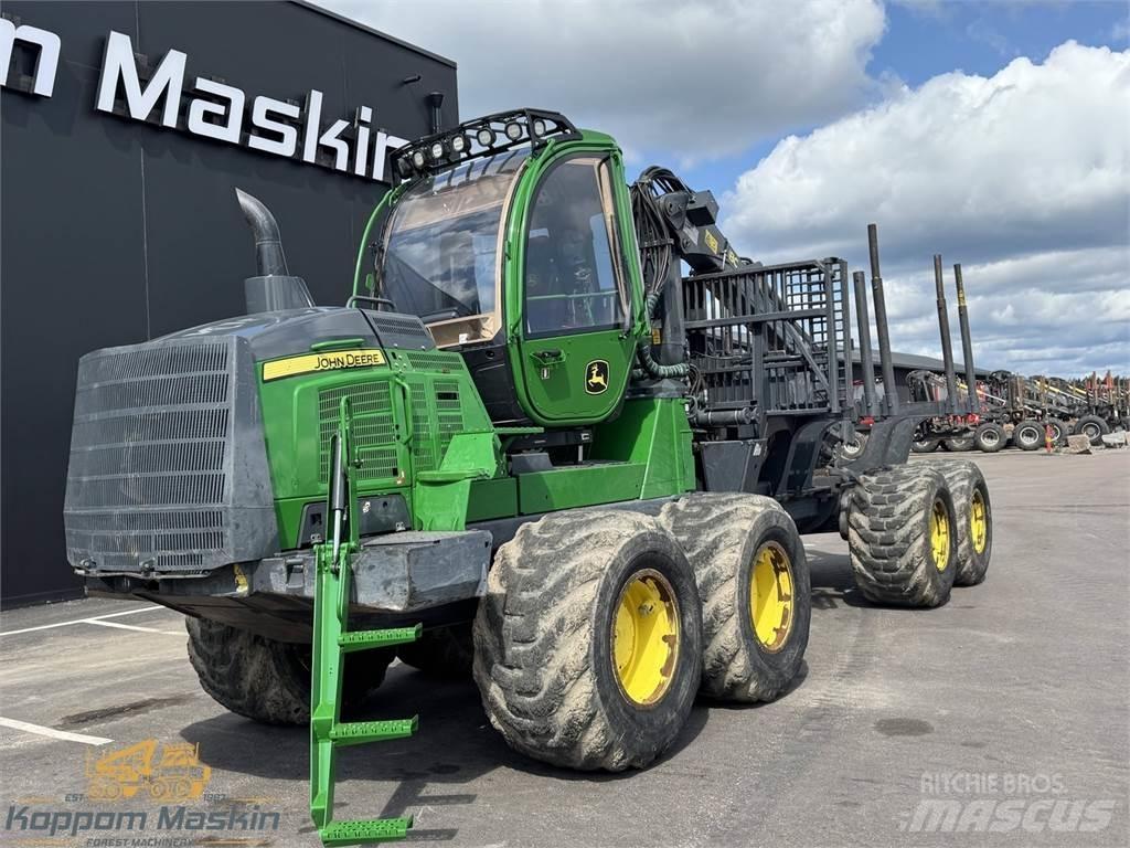 John Deere 1210G Forvarderi