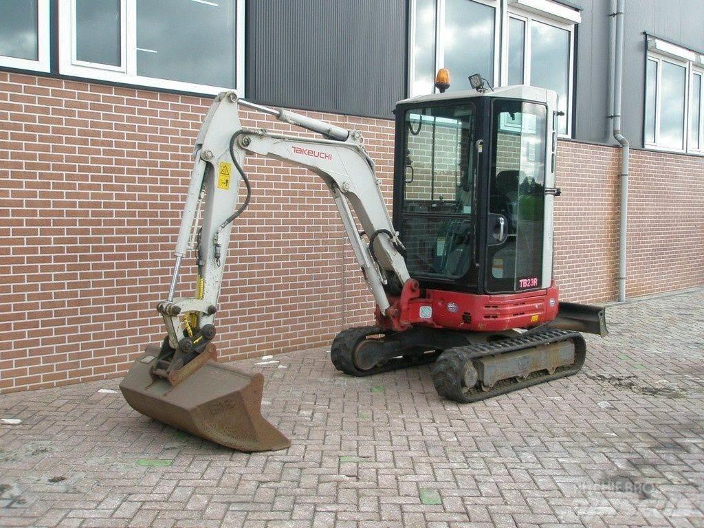 Takeuchi TB23R Mini bageri <7t