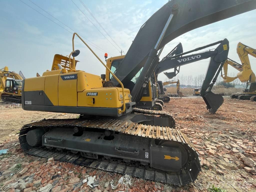 Volvo EC 200 Bageri gusjeničari