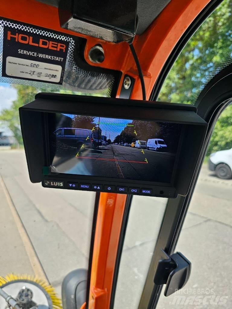 Holder X45 Strojevi za metenje