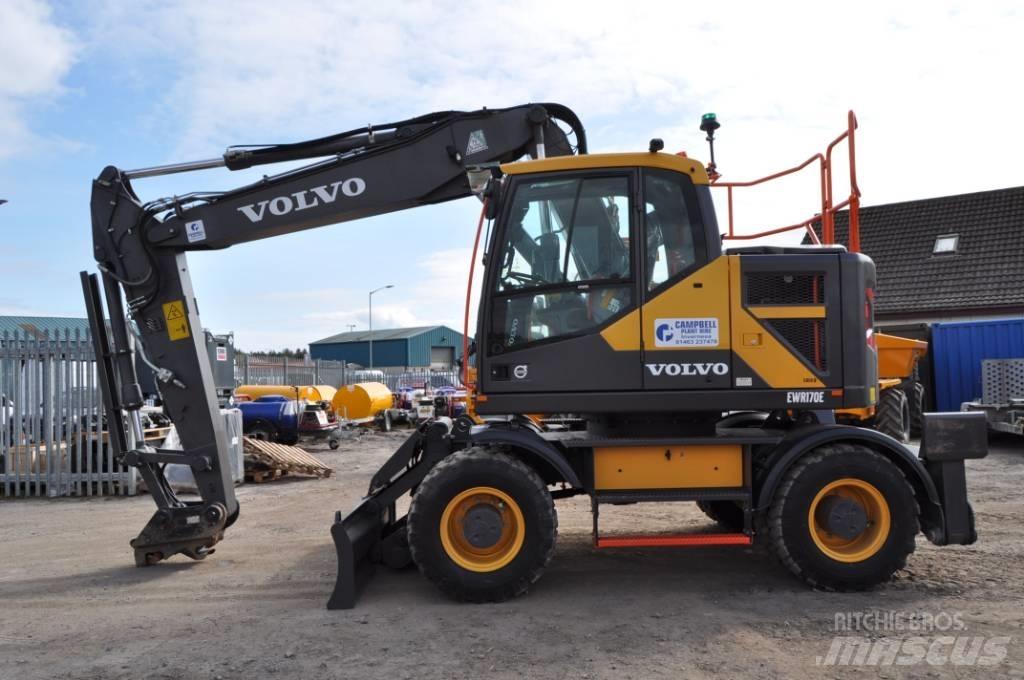Volvo EWR 170 Bageri na kotačima