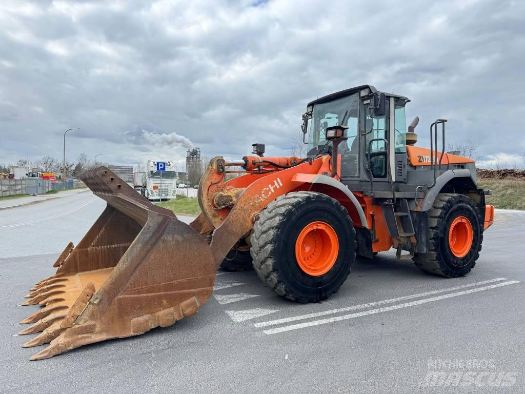 Hitachi ZW 250 Utovarivači na kotačima
