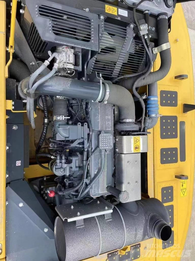 Komatsu PC 390 LC-10 Bageri gusjeničari