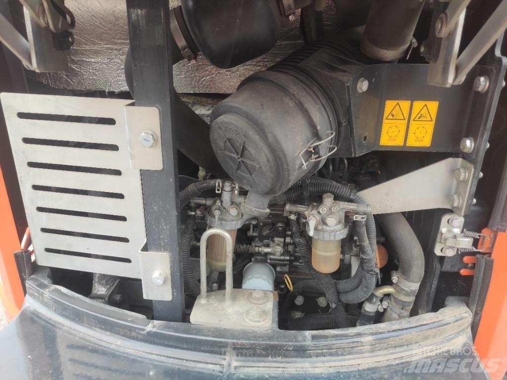 Hitachi ZX 26 U-6 Mini bageri <7t