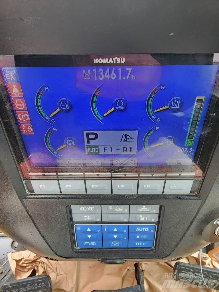 Komatsu D 65 PX-17 Buldožeri gusjeničari