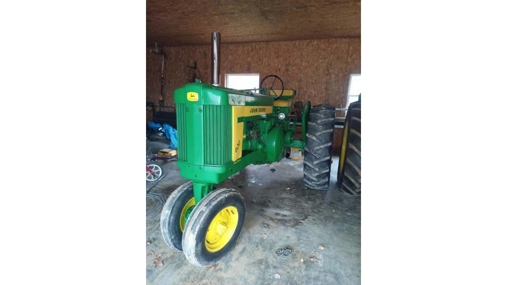 John Deere 620 Traktori