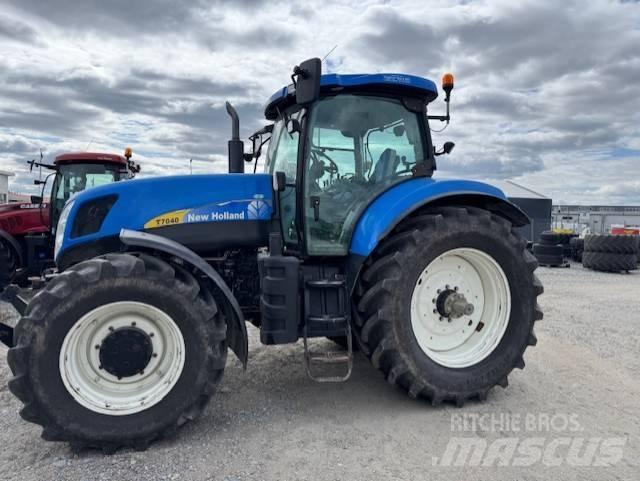 New Holland 7040 Traktori