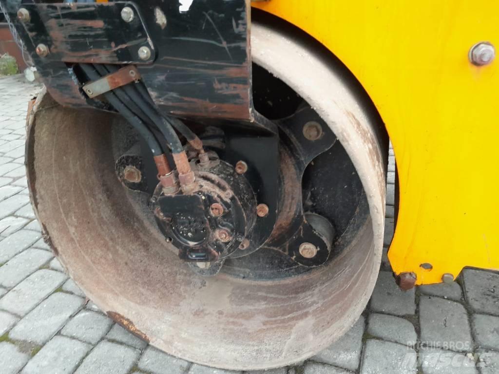 JCB VMT 260-120 Valjci sa dvojnim bubnjem