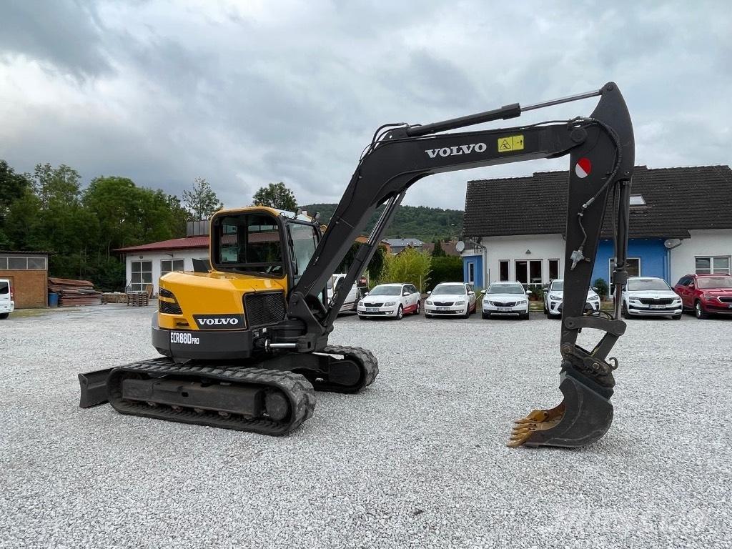 Volvo ECR88D Midi bageri 7t – 12t