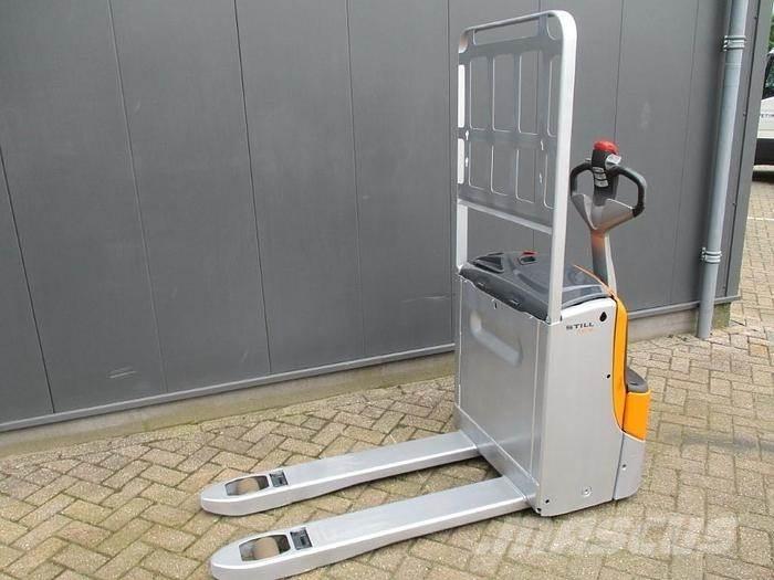 Still EXU 16 Nisko podizni električni viličar