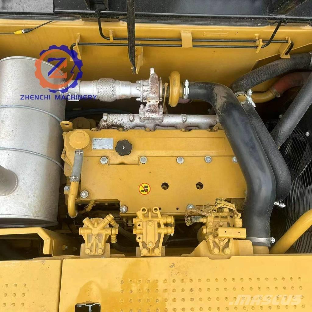 CAT 320 D2 Bageri gusjeničari