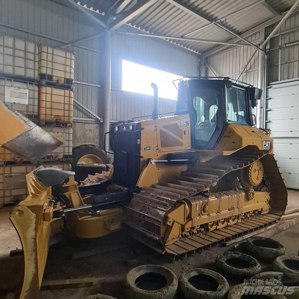 CAT D 5 LGP Buldožeri gusjeničari