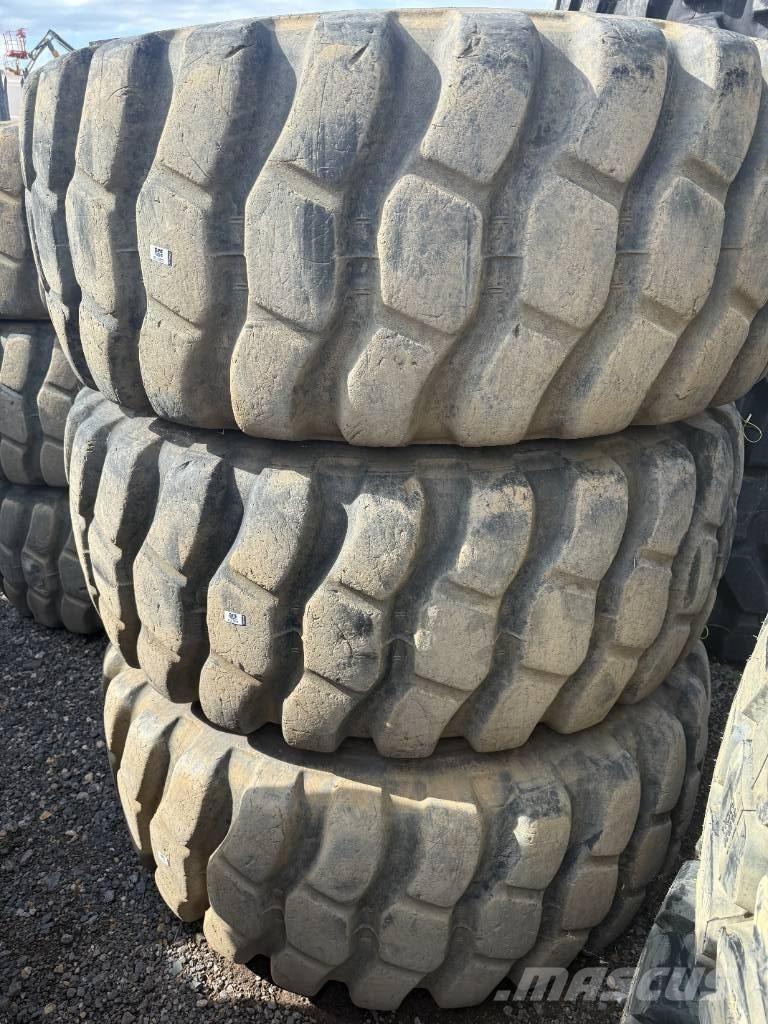 Bridgestone 23.5R25 Gume, kotači i naplatci