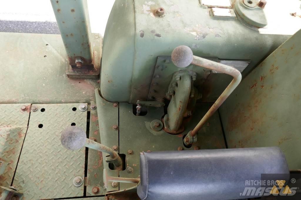 CAT D7F Ex-army Buldožeri gusjeničari