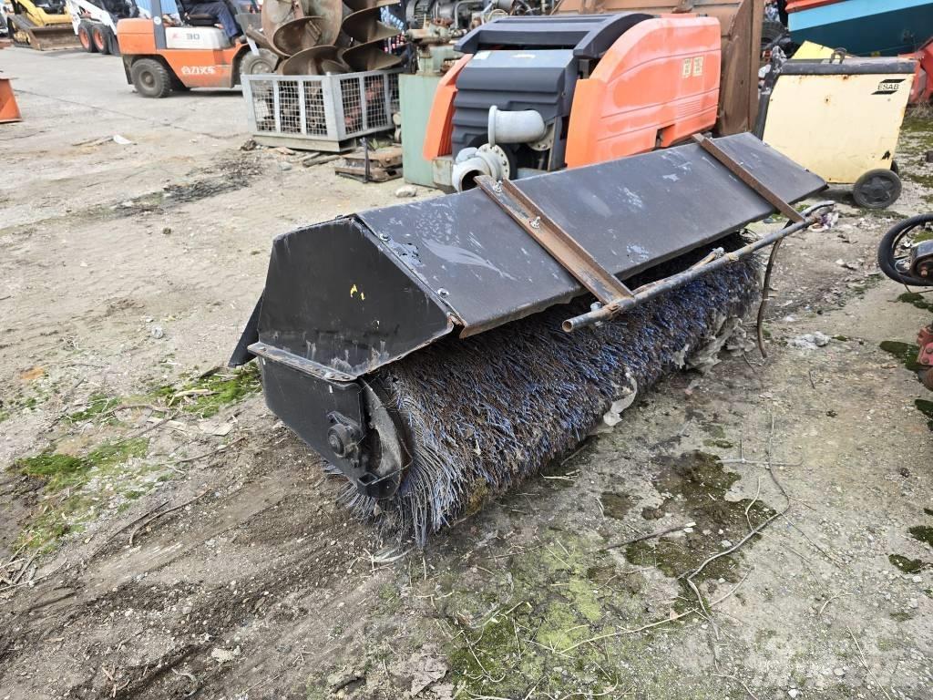 Bobcat Bobcat Strojevi za metenje
