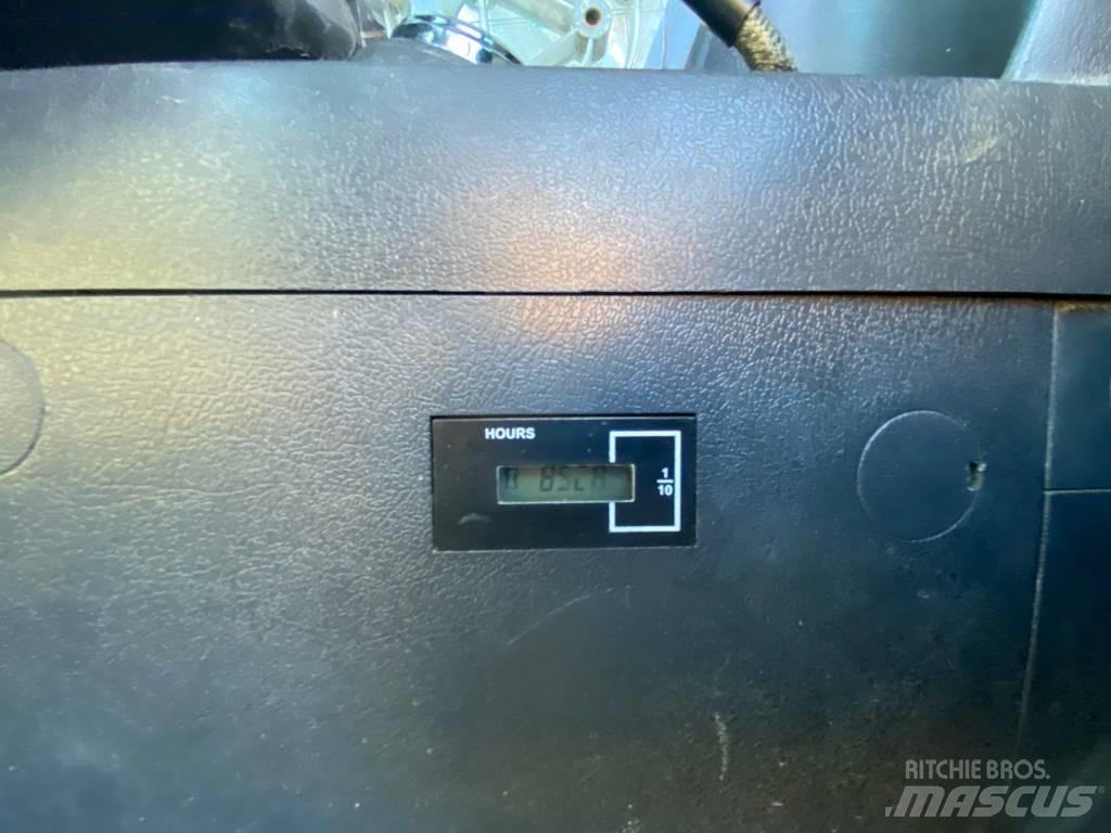 Hyundai HW160 Bageri na kotačima