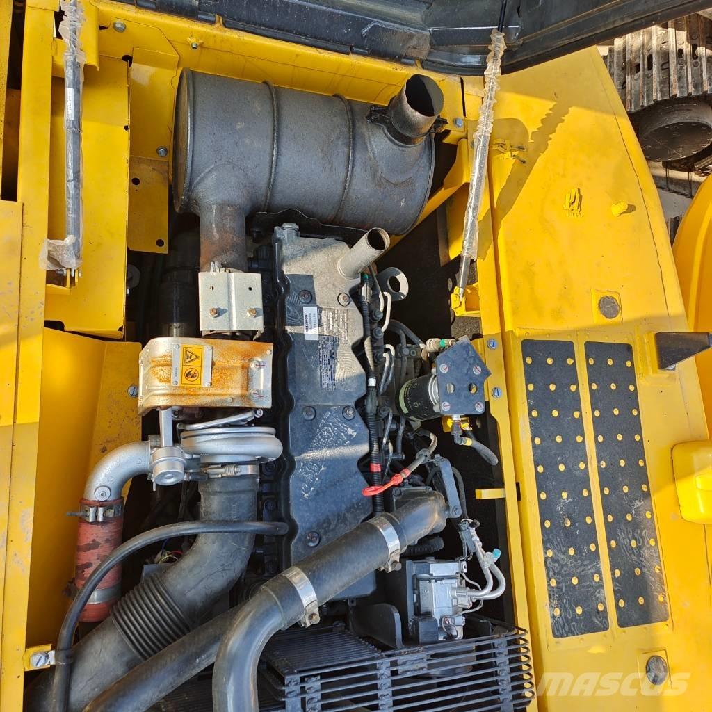 Komatsu PC 220 Bageri gusjeničari