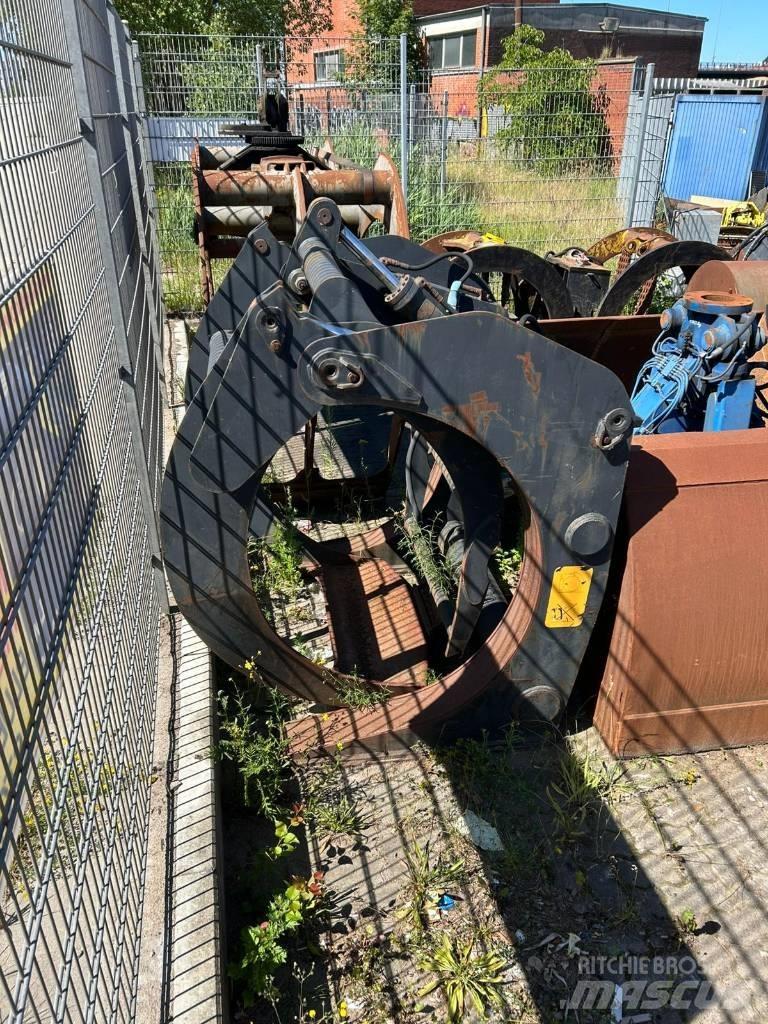 Volvo BM Holzgreifer Bageri za manipuliranje materijalom / otpadom