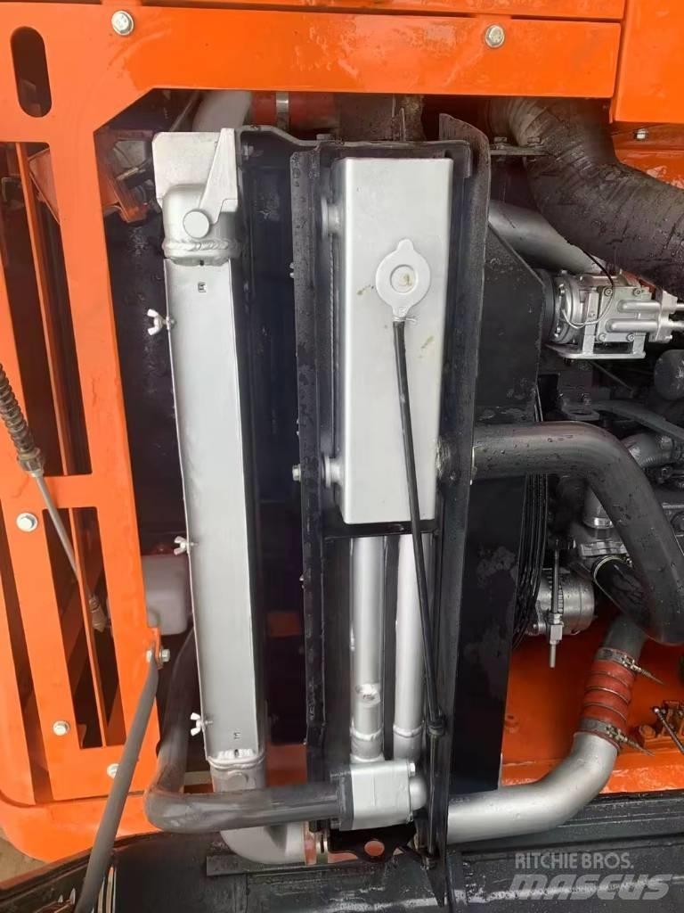 Doosan DX300LC-9C Bageri gusjeničari