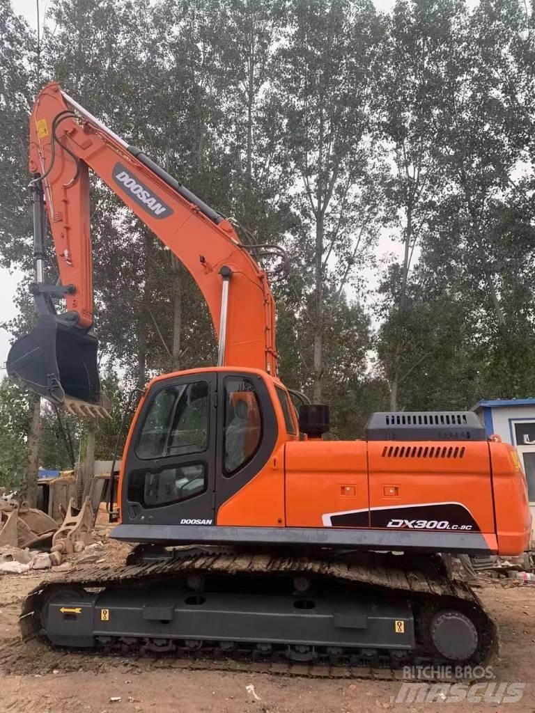 Doosan DX300LC-9C Bageri gusjeničari