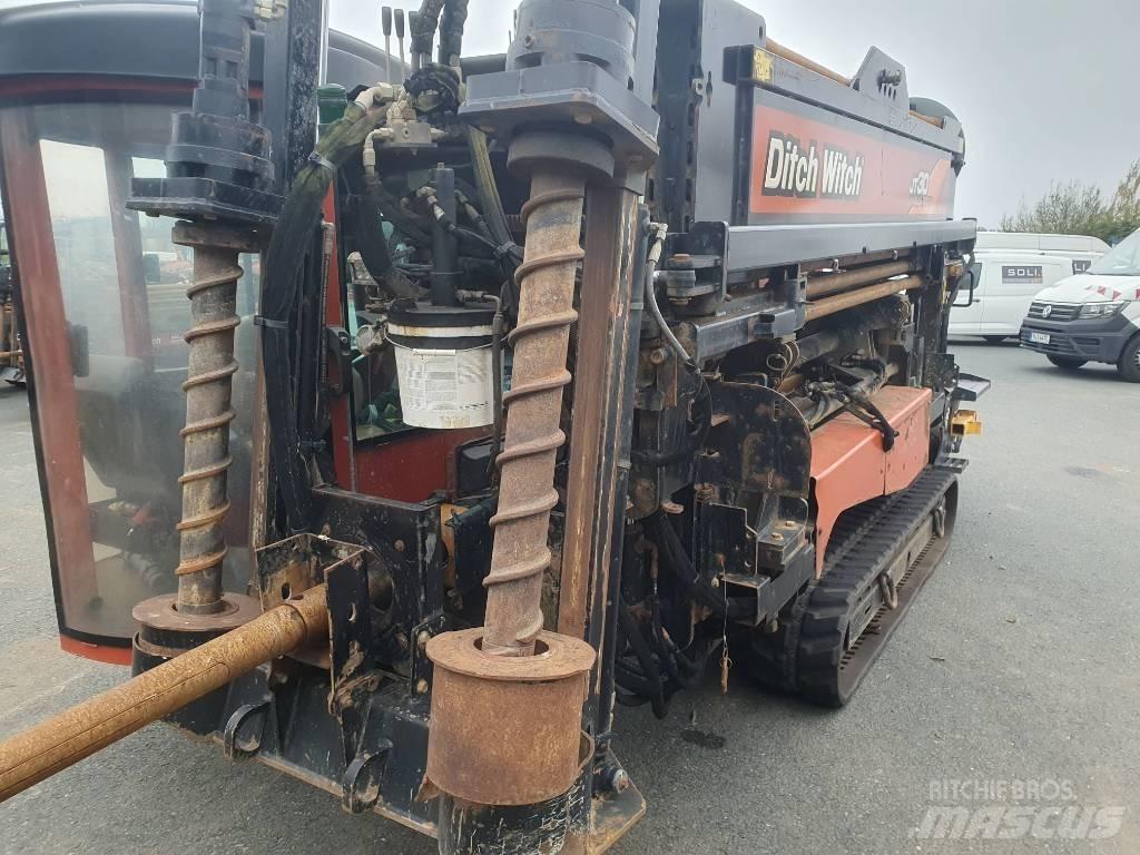 Ditch Witch JT 30 AT Oprema za vodoravno usmjerenje bušenja