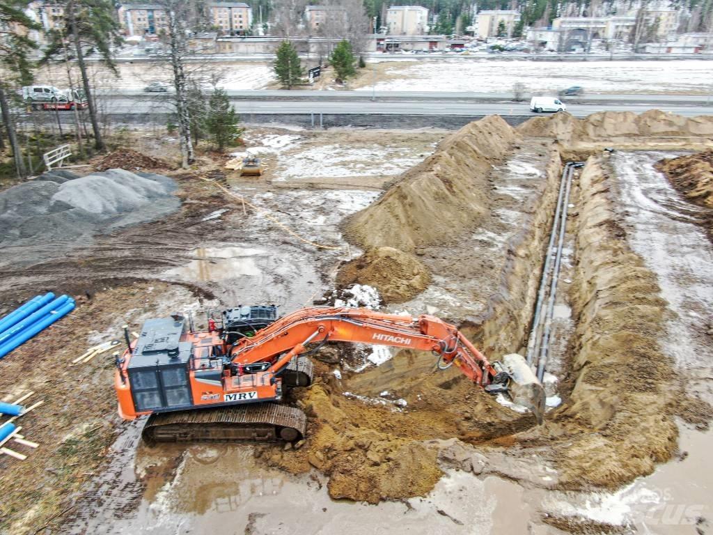 Hitachi ZX530LCH-7 Bageri gusjeničari