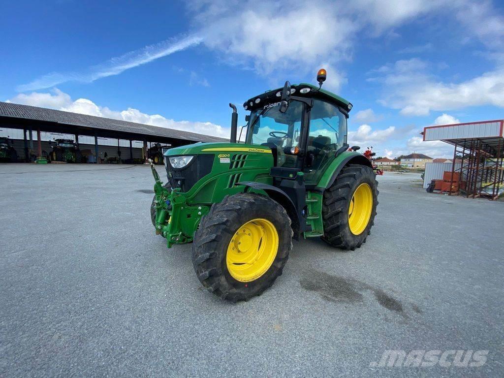 John Deere 6120R Traktori