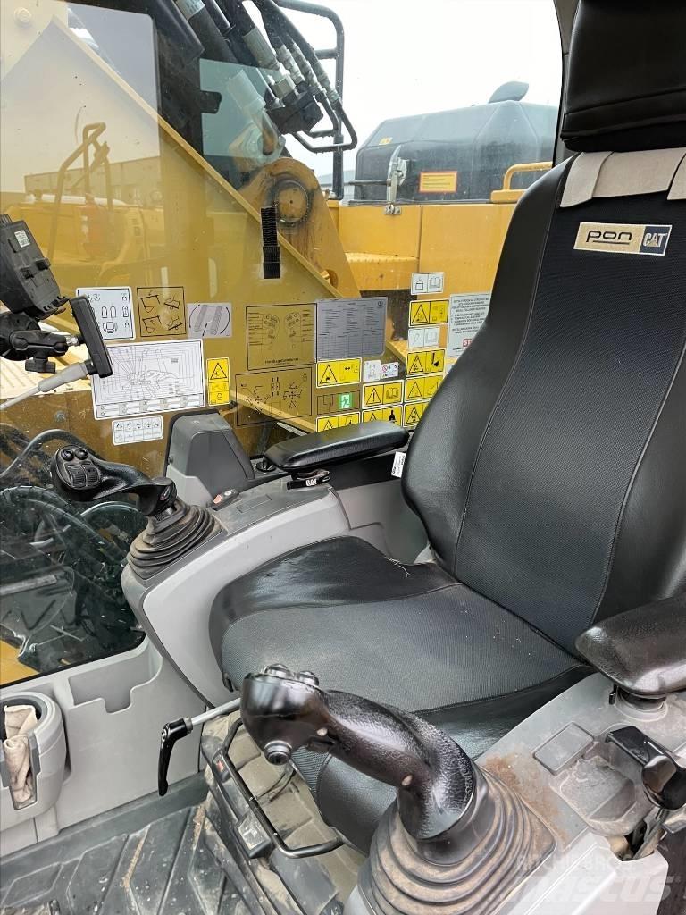 CAT 325F Bageri gusjeničari