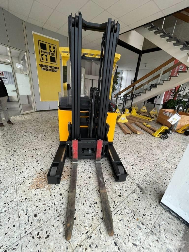Hyster R 1.4 Viličari sa pomičnim stupom