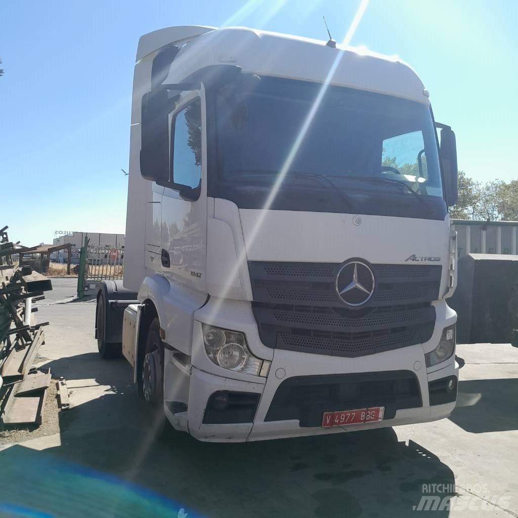 Mercedes-Benz 1842 Traktorske jedinice
