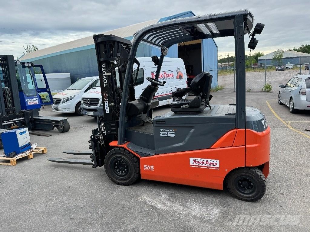 Toyota 8FBMT25 Električni viličari