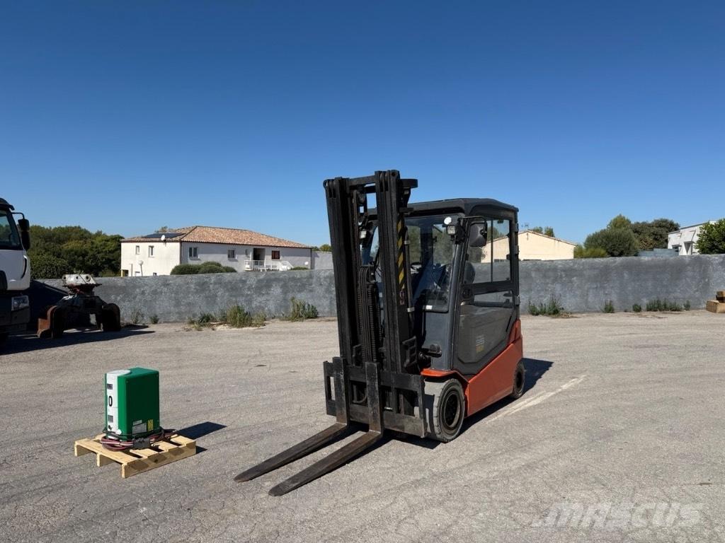 Toyota 8 FBMT 35 Električni viličari