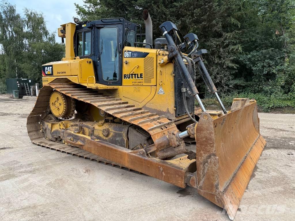 CAT D 6 T LGP Buldožeri gusjeničari