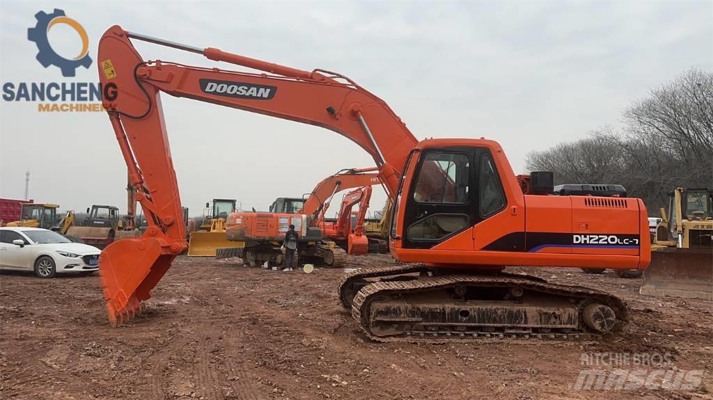Doosan DH 220 Bageri gusjeničari