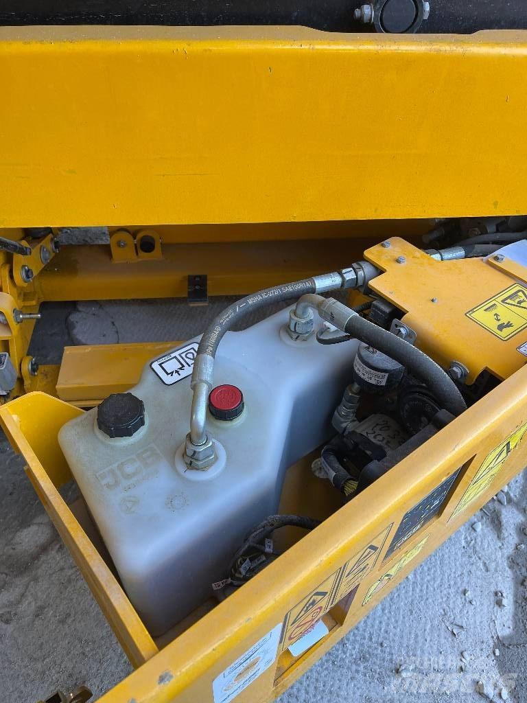JCB S 2032 E Škaraste platforme