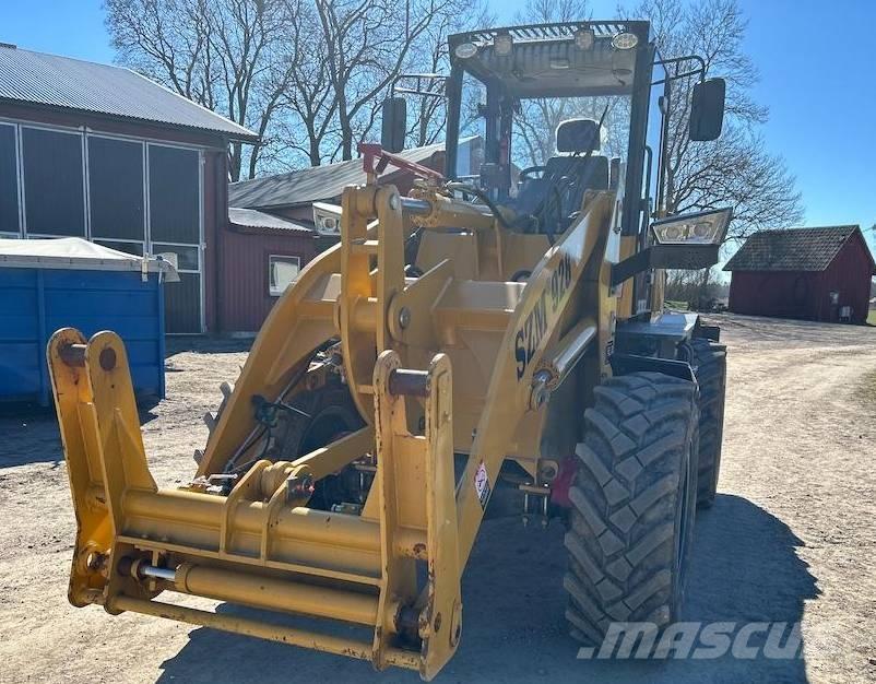  SZM 928 Utovarivači na kotačima