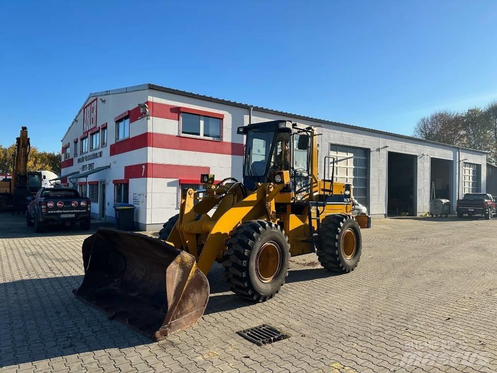Komatsu WA200 Utovarivači na kotačima