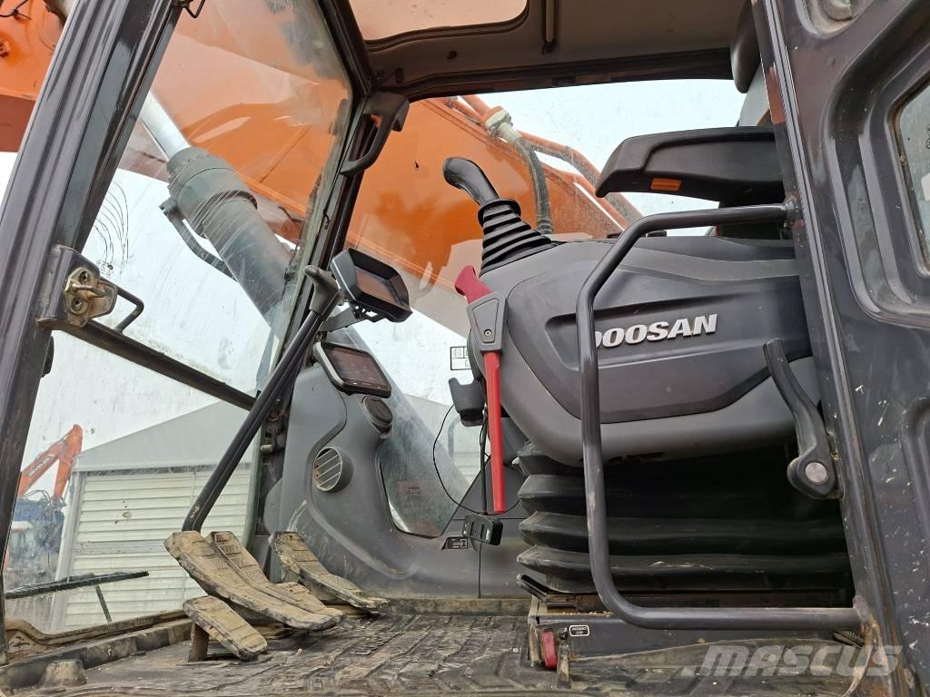Doosan DX380LC-7 Bageri gusjeničari