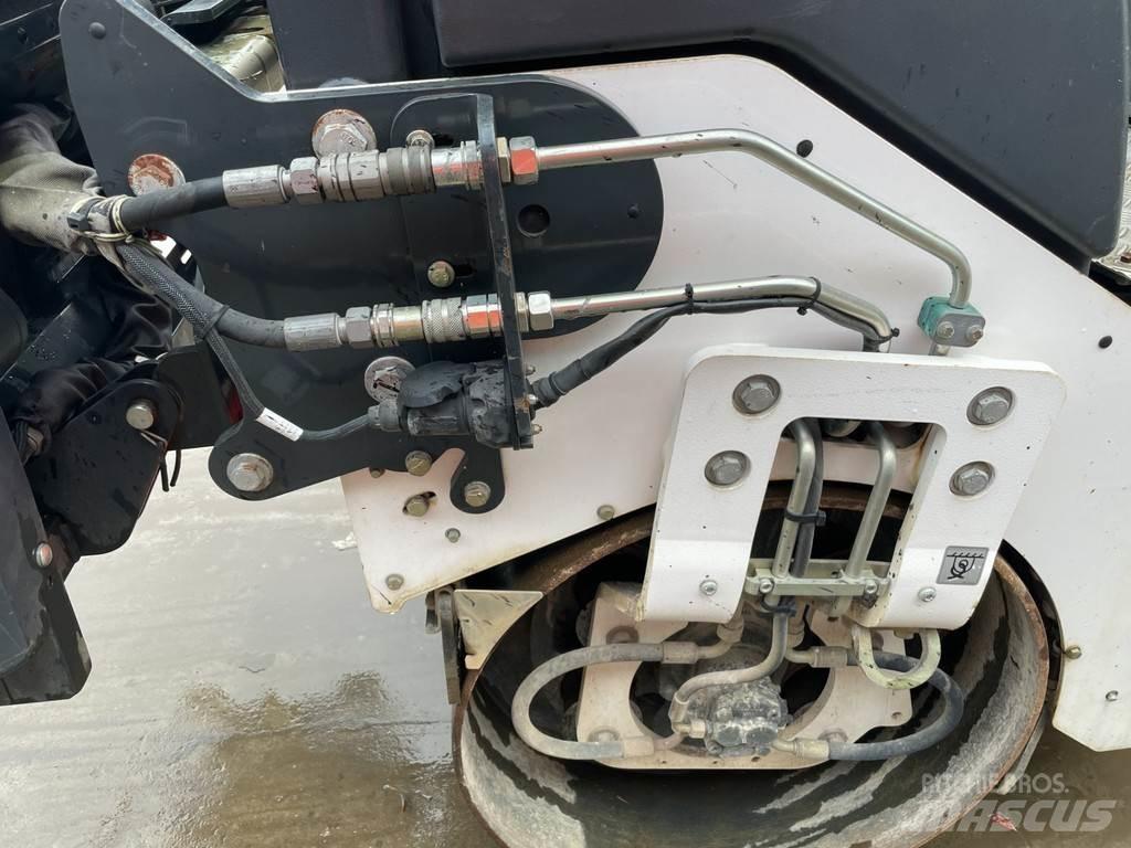 Bomag BW 100 AD-5 Valjci sa dvojnim bubnjem