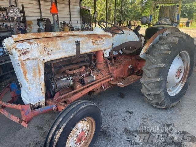 Ford 800 Traktori