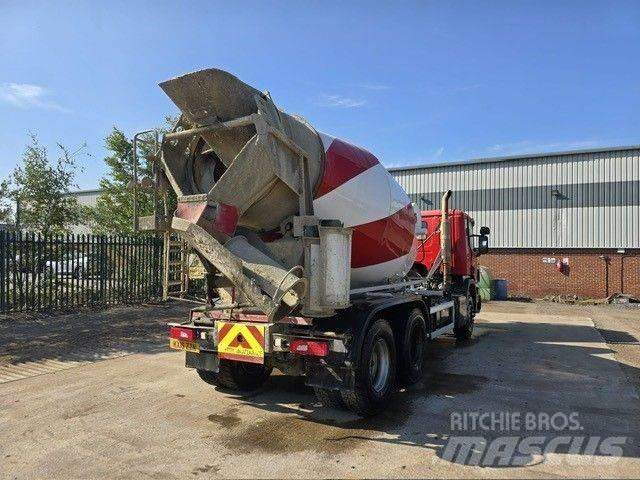 Scania P 320 Kamioni mikseri za beton