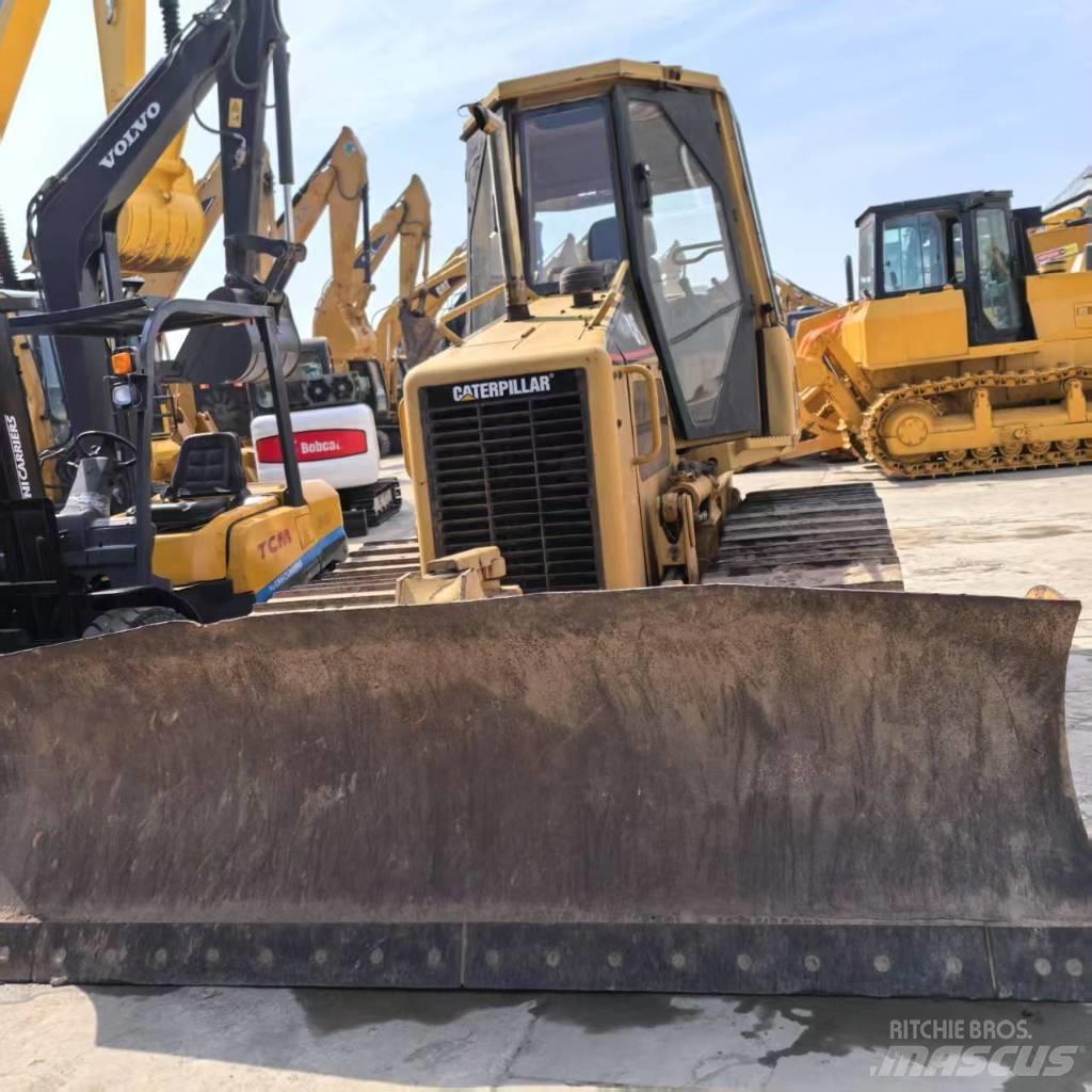 CAT D 5 G LGP Buldožeri gusjeničari