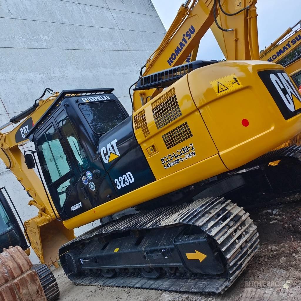 CAT 323 D Bageri gusjeničari