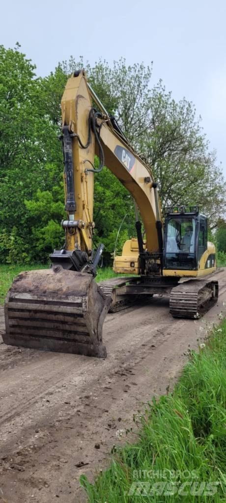 CAT 320 Bageri gusjeničari