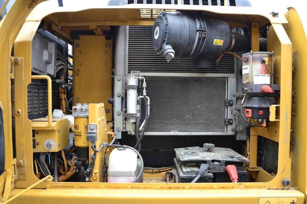 CAT 319 D L Bageri gusjeničari