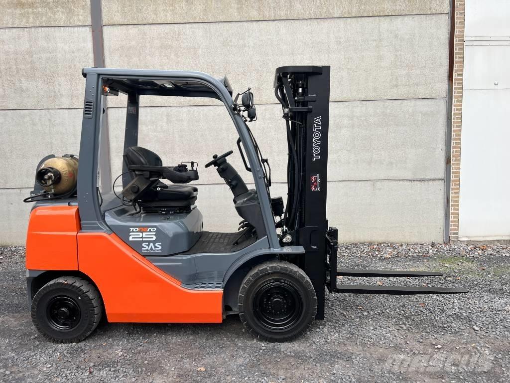 Toyota 02-8FGF25 Plinski viličari