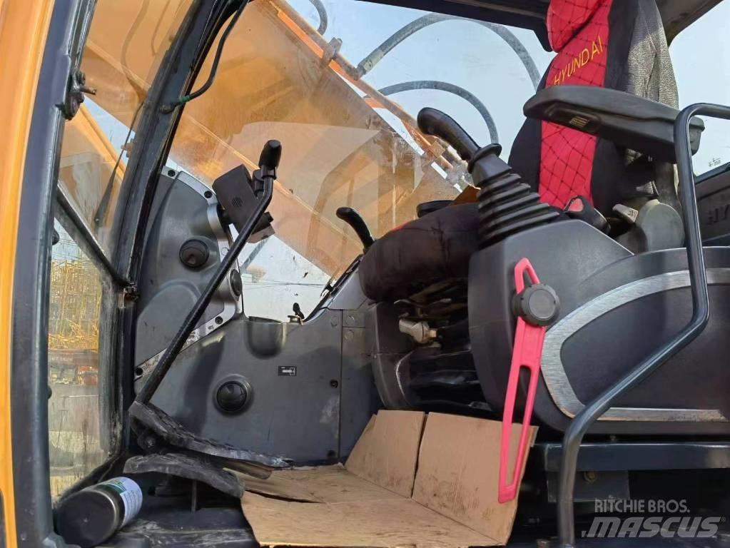 Hyundai 30 L-9 A Bageri gusjeničari