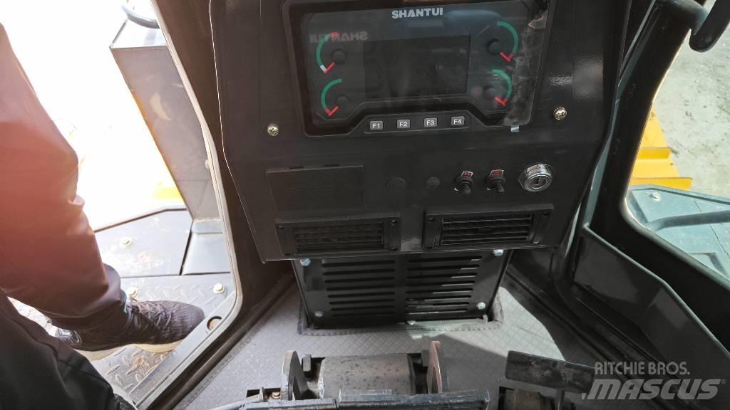 Shantui SD 22 Buldožeri gusjeničari