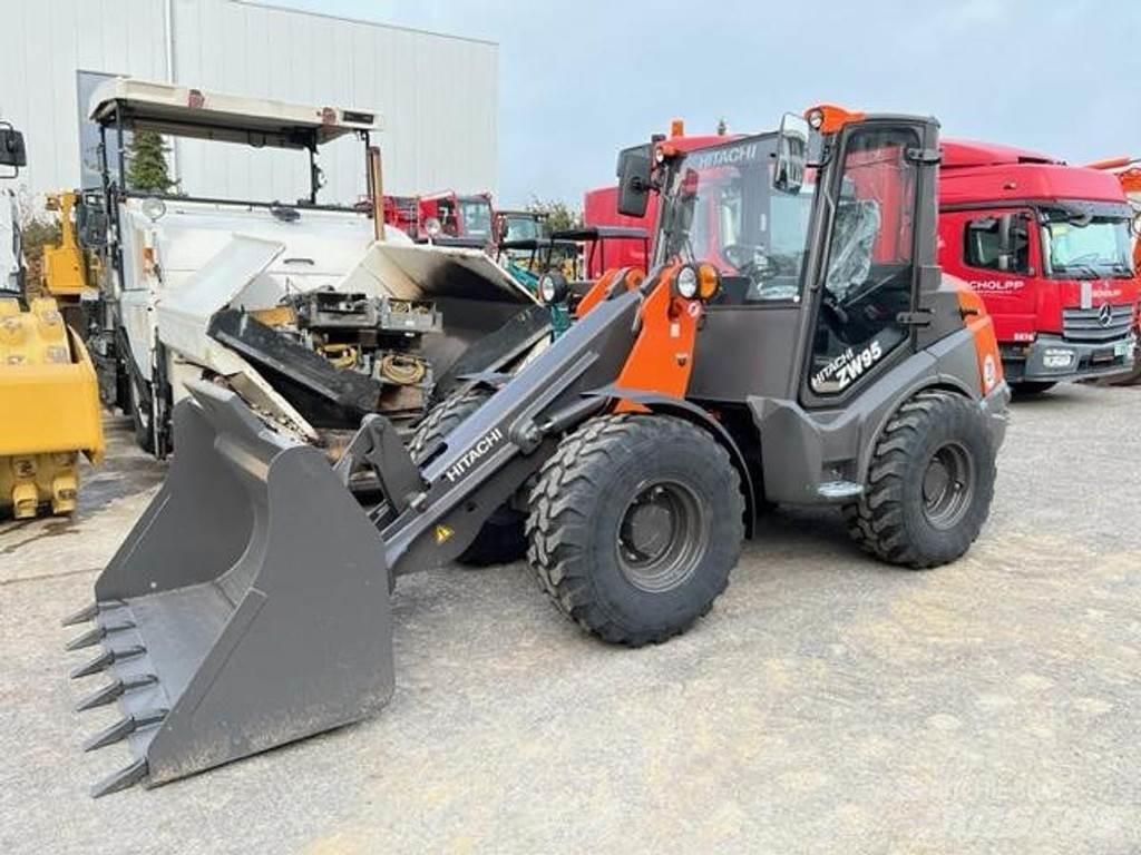 Hitachi ZW95-6C Utovarivači na kotačima