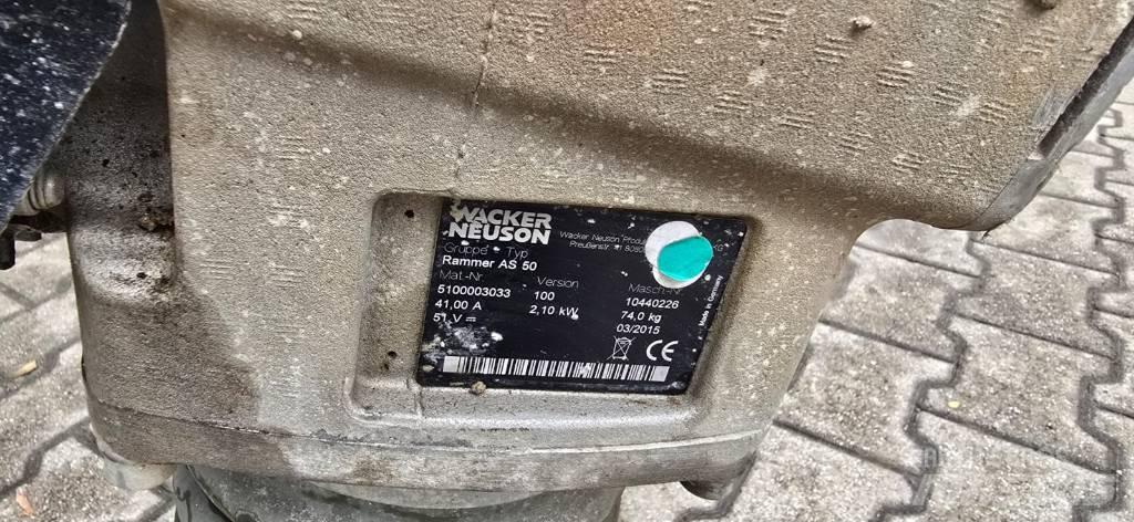 Wacker Neuson AS50e Vibro nabijači